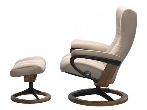 Stressless Wing (M) Signature Chair with Footstool 