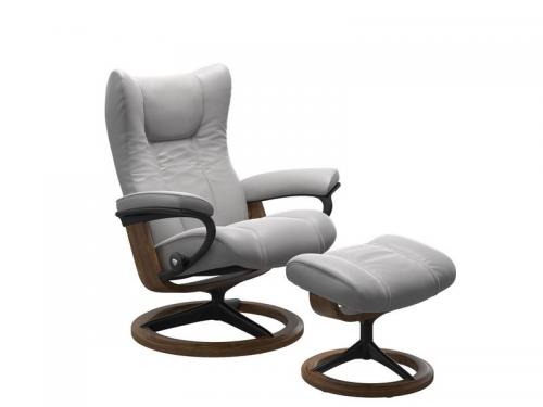 Stressless Wing (M) Signature Chair with Footstool 