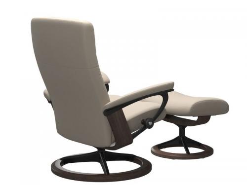 Stressless Dover (M) Signature Chair with Footstool 