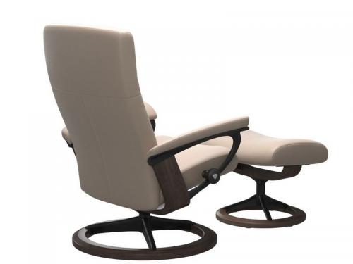 Stressless Dover (M) Signature Chair with Footstool 