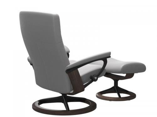 Stressless Dover (M) Signature Chair with Footstool 