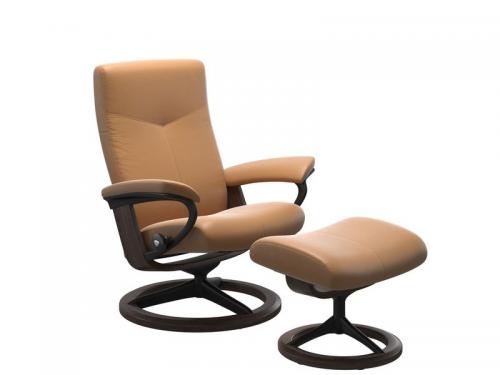 Stressless Dover (M) Signature Chair with Footstool 