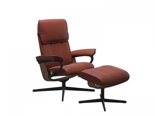 Stressless Admiral (M) Cross Chair with Ottoman 