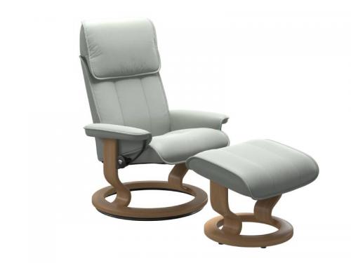 Stressless Admiral (M) Classic Base Recliner with Ottoman