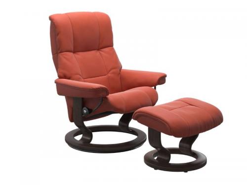 Stressless Mayfair (M) Classic Base Recliner with Ottoman
