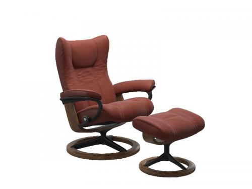 Stressless Wing (M) Signature Chair with Footstool 