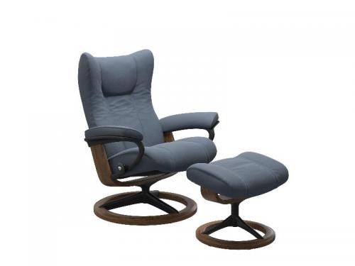 Stressless Wing (M) Signature Chair with Footstool 